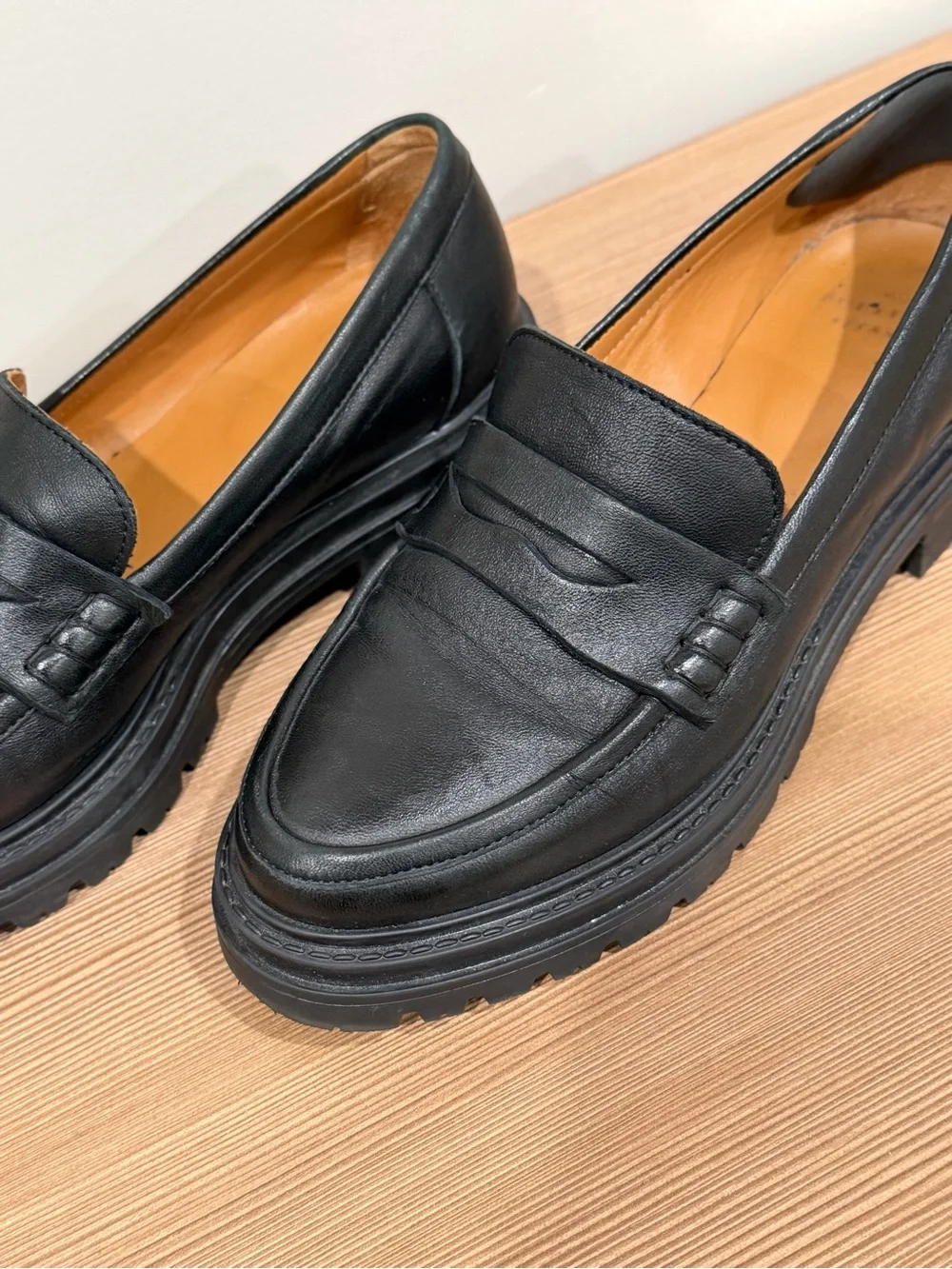 Sézane Albane Black Smooth Leather Lug Sole Platform Penny Loafers Sz 37 School
